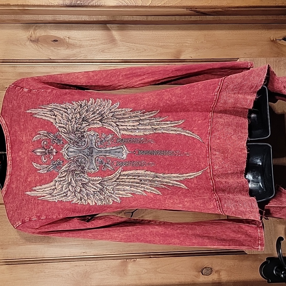 Angel Wings & Bling Tunic Top - Picture 5 of 14